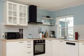 Modern holiday home with spa at Grenaa Beach - Image 5