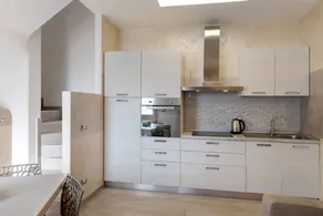 Holiday apartment with terrace, BBQ & garden - Image 5