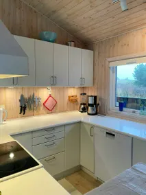 Child-friendly holiday home with barbeque, sauna & garden | Water view | Dogs allowed - Image 5