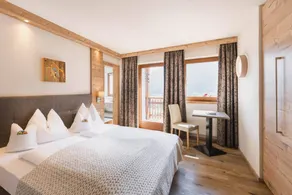 Child-friendly wonderful flat with pool, sauna & terrace | Mountain view | Pets allowed - Image 4
