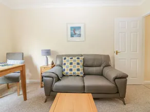 Family-oriented wonderful cottage with garden - Image 5