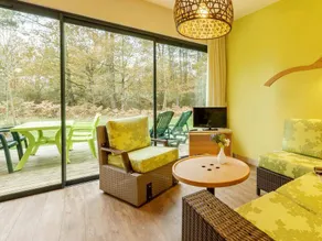 Bungalow with heated pool & terrace - Image 4