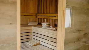 Holiday apartment with barbeque, sauna & terrace - Image 4