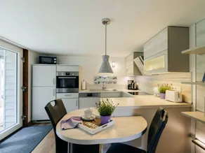 Appartamento con terrazza, griglia e giardino - Image 2