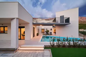 Ruhige 6-SZ-Villa für 12 Personen mit Pool, nahe dem Strand - Image 2