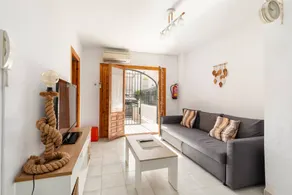 Apartment mit Garten, Terrasse und Pool | Gartenblick - Image 4