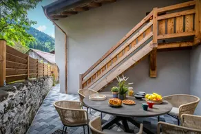 Stylish home for 6 near lake and mountains - OVO Network - Image 5