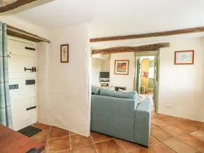 Family-oriented cottage with garden | Pets allowed - Image 5