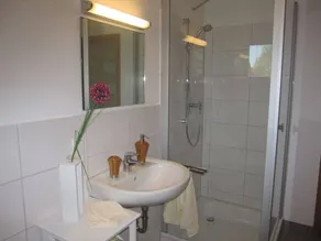 Nice flat with garden, barbeque & terrace | Good for workation | Pets are welcome - Image 4