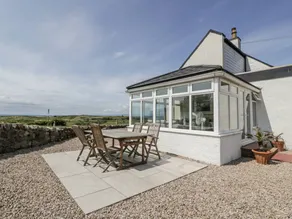 Cottage with sauna & garden | Beach view - Image 4