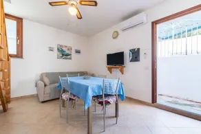 Ferienhaus mit Terrasse | Meerblick | Strand in der Nähe - Image 4