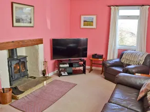Cottage with garden - Image 3