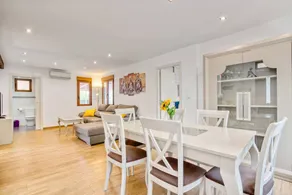 Holiday apartment with pool, terrace & barbecue | Mountain view - Image 5
