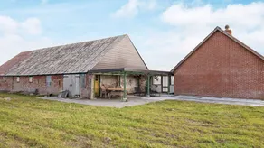 Holiday home with terrace & barbeque - Image 5