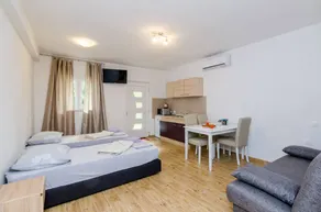 Studio with 1 room for 3 persons - Image 3
