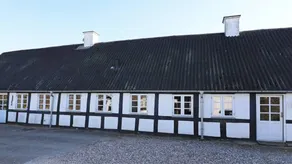 Charming holiday home with garden, terrace & sauna - Image 2
