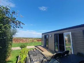 Mobile home with terrace - Image 4