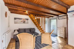 Flat with terrace, garden & barbeque | Garden view - Image 2