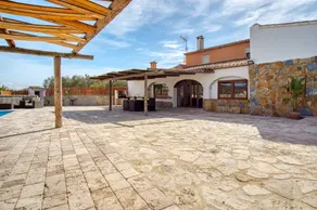 House with private pool, terrace & garden | Mountain view - Image 4