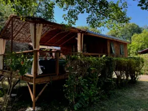 Chalet con terrazza, piscina e idromassaggio | Vista sul giardino - Image 5