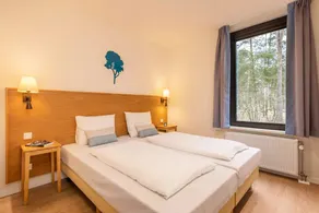 Mobile home with terrace, hot tub & garden | Next to the beach | Pets are welcome - Image 5