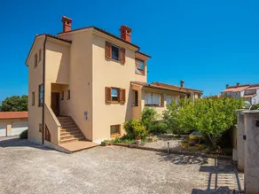 Apartment in Pula for 6 people with 3 rooms Ref. 653891 - Image 3