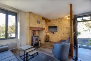 Family-friendly beautiful cottage with terrace, garden & BBQ - Image 4