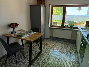 Gradevole appartamento adatto alle famiglie con terrazza, giardino e barbecue | Vista sul giardino | Accetta animali domestici - Image 5