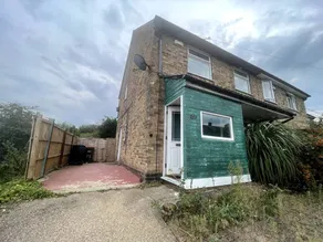 Cozy 2 Bedroom Home in Hucknall, Perfect for a Relaxing Getaway - Image 3