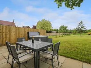 Cottage avec jardin et jacuzzi - Image 4
