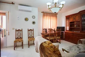 House with terrace | City view - Image 5