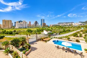 Fully equipped villa with barbecue, terrace & private pool | Pet-friendly - Image 4