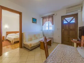 Holiday apartment with barbecue | Next to the beach - Image 5