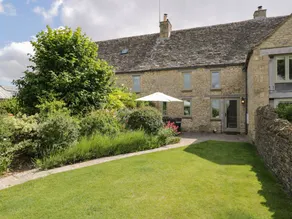 Charming cottage with garden | Pet-friendly - Image 2