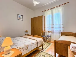 Fully equipped flat with terrace & barbecue | Next to the beach - Image 4