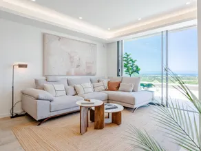 House with terrace, pool & garden | Mountain view - Image 4
