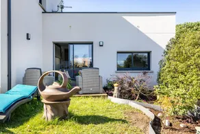 Charming Gîte “Un Thé Sur La Loire” with Private Terrace, Garden, and Wi-Fi - Image 4