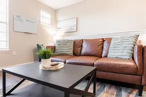 Apartment with pool - Image 2