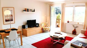 Holiday apartment with barbeque & terrace - Image 2