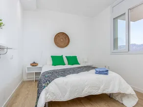 Flat with garden, terrace & pool | Mountain view - Image 5