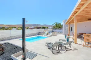 Fully equipped wonderful villa with private pool, garden & terrace | Mountain view | Good for workation | Dogs allowed - Image 3