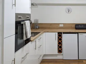 Family-friendly cottage with garden | River view - Image 5