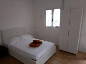 Familienorientiertes Privatzimmer mit Terrasse, Garten und Whirlpool | Poolblick | Haustiere erlaubt - Image 2