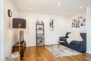 Apartment | Mountain view - Image 2