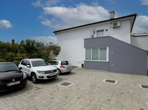 Charming and Tranquil Krk Center Apartment - Image 2
