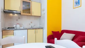 Holiday apartment with BBQ | Sea view | Beach nearby - Image 4