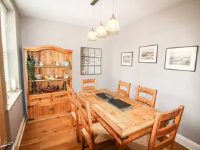 Child-friendly charming cottage with garden | Beach view | Pets allowed - Image 4