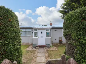 Family-oriented cottage with garden | Pets allowed - Image 3