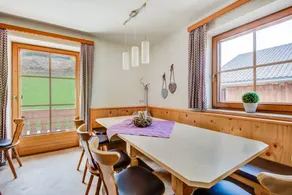 Child-friendly holiday apartment with garden & BBQ | Mountain view | Ski nearby - Image 4
