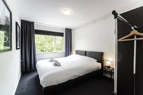 Zandvoort North Spacious 2 bedroom apartment with private, free parking - Image 4